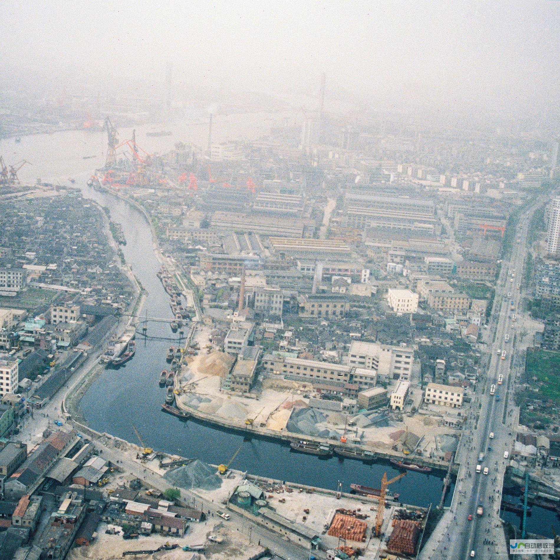 江河奔腾，黄浦江水岸重生纪实：图证展现的壮丽画卷（2024）