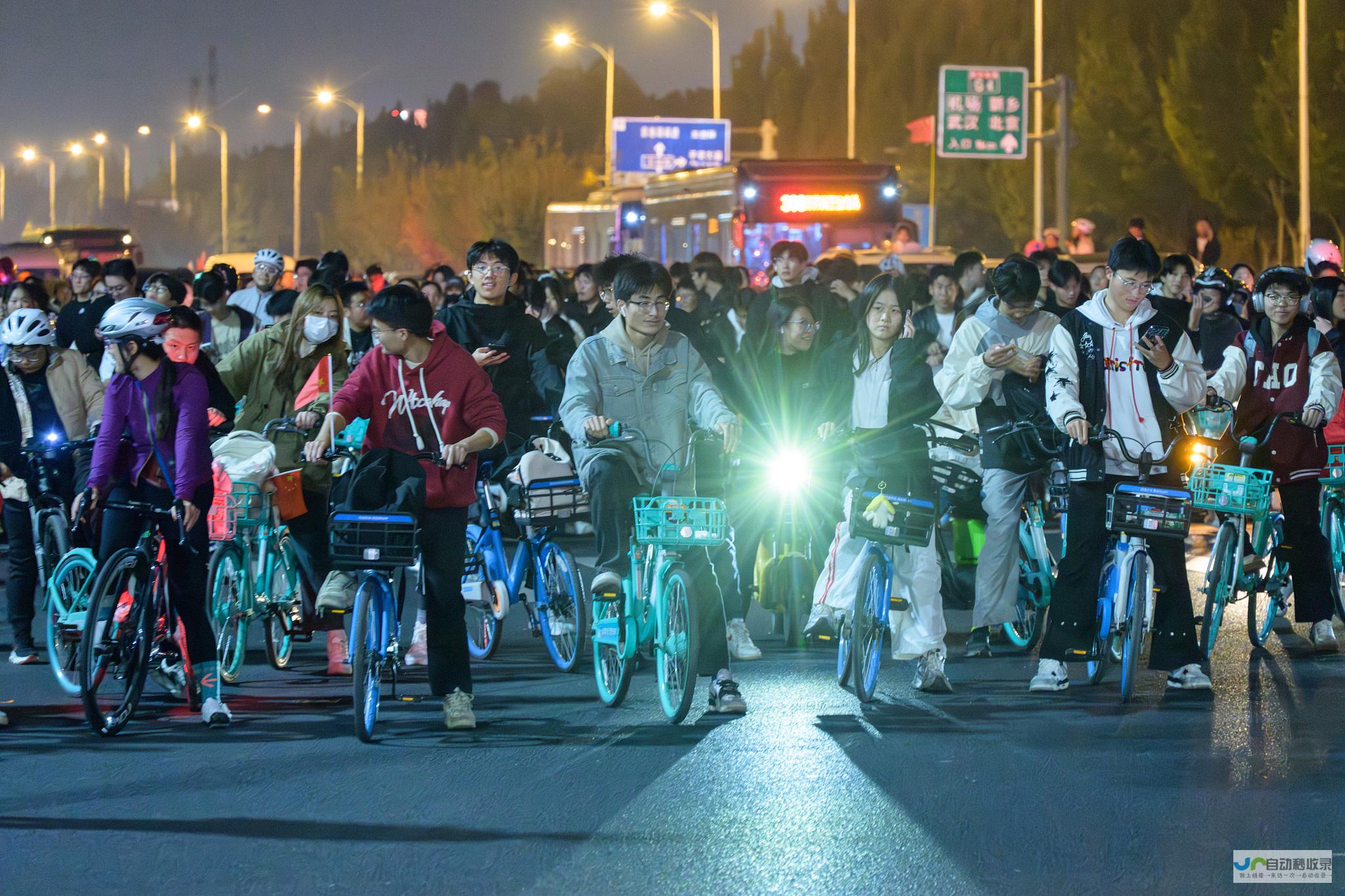 多举措遏制违规用车行为，共享单车守护城市出行安全